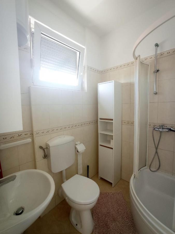 Apartments With A Parking Space Bilo, Primosten - 12868 מראה חיצוני תמונה